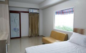 Roseate Bangkok Hotel